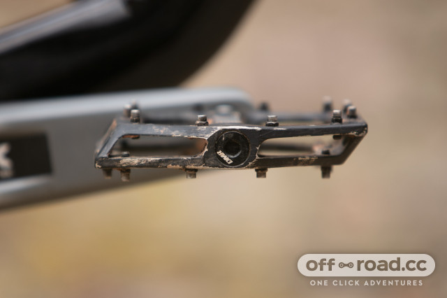 DMR Vault Mag flat pedal review | off-road.cc